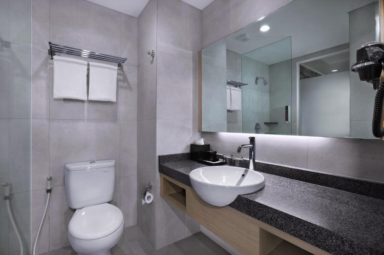 Hotel Neo+Waru-Sidoarjo By Aston Exterior foto